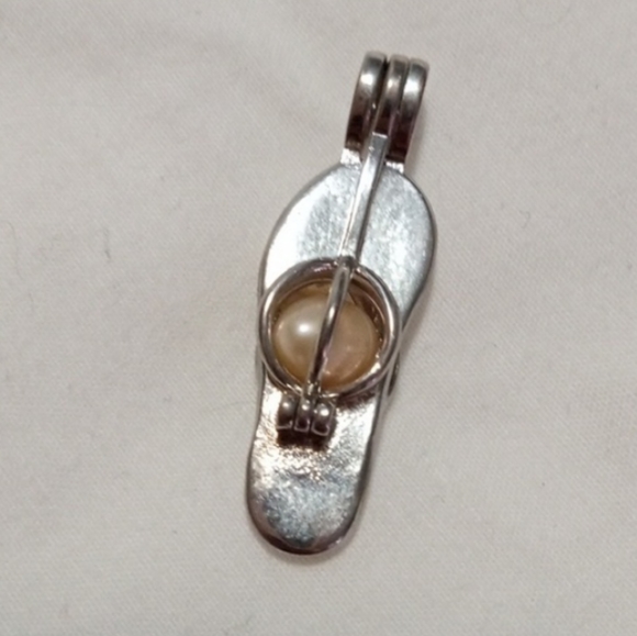 Multiple necklace pendants - Picture 6 of 6